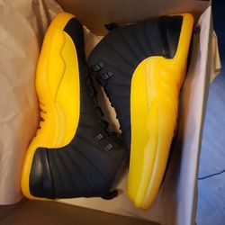 DS Nike Air Jordan Retro 12 XII University Gold Size 10