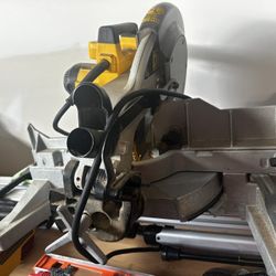 DeWalt 12” Sliding Compound Miter Saw w/ Stand – Like New