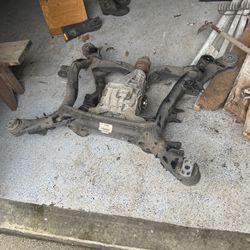 Audi Q7 rear subframe with diff