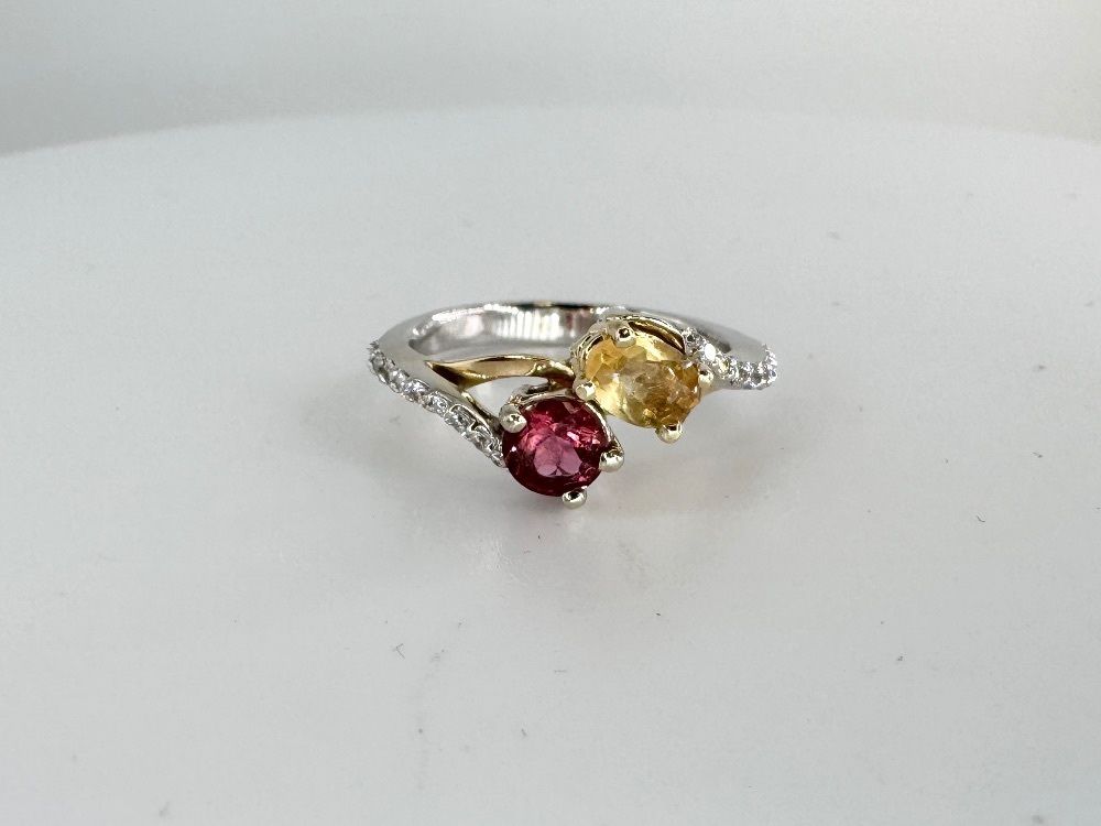 Ladies 14k White/Yellow Gold Diamond/ Colored Stone Ring Size 7 11053191