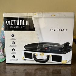 Victoria Record Player
