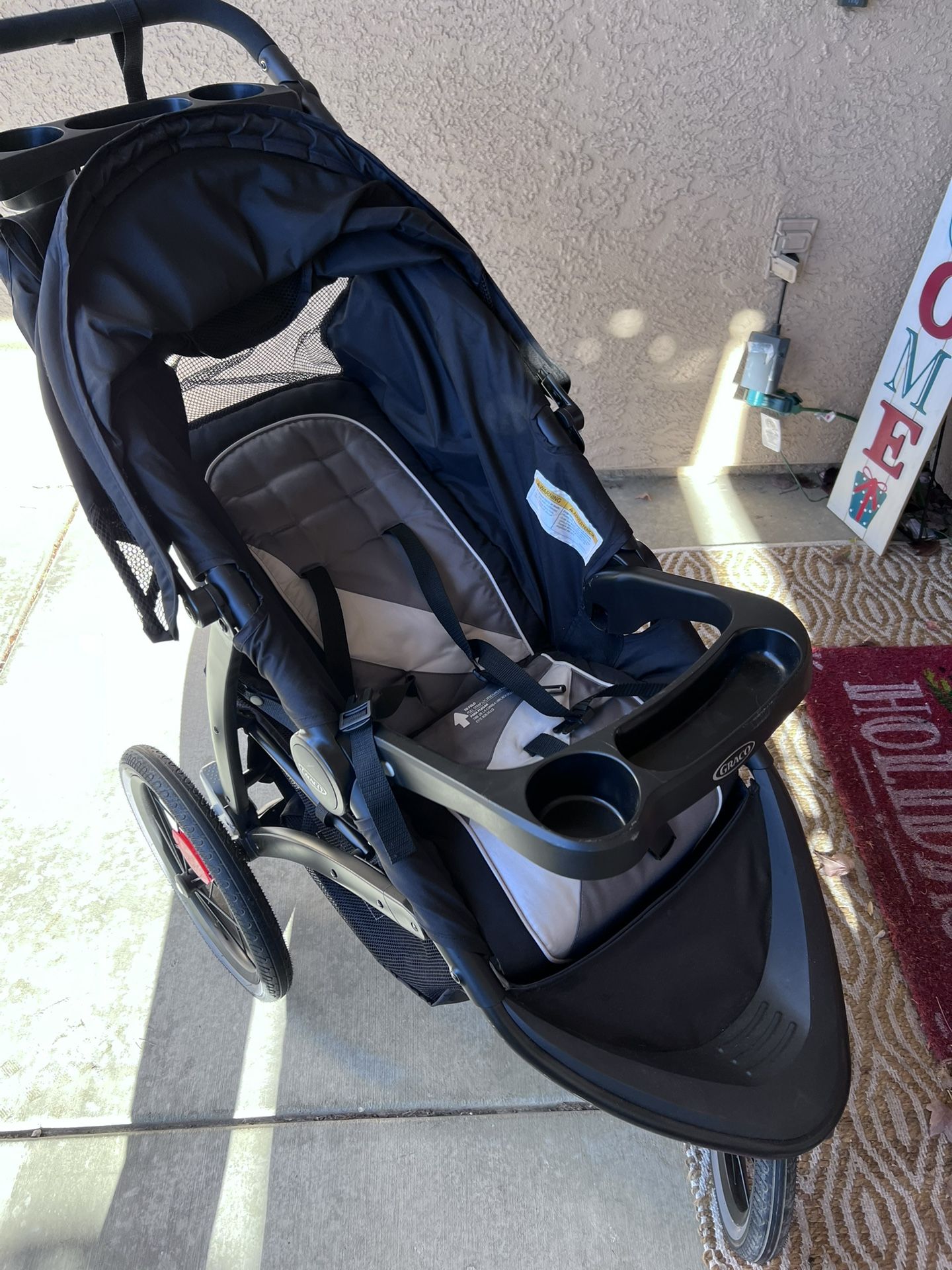 Graco FastAction™ Jogger LX Stroller - GREAT condition