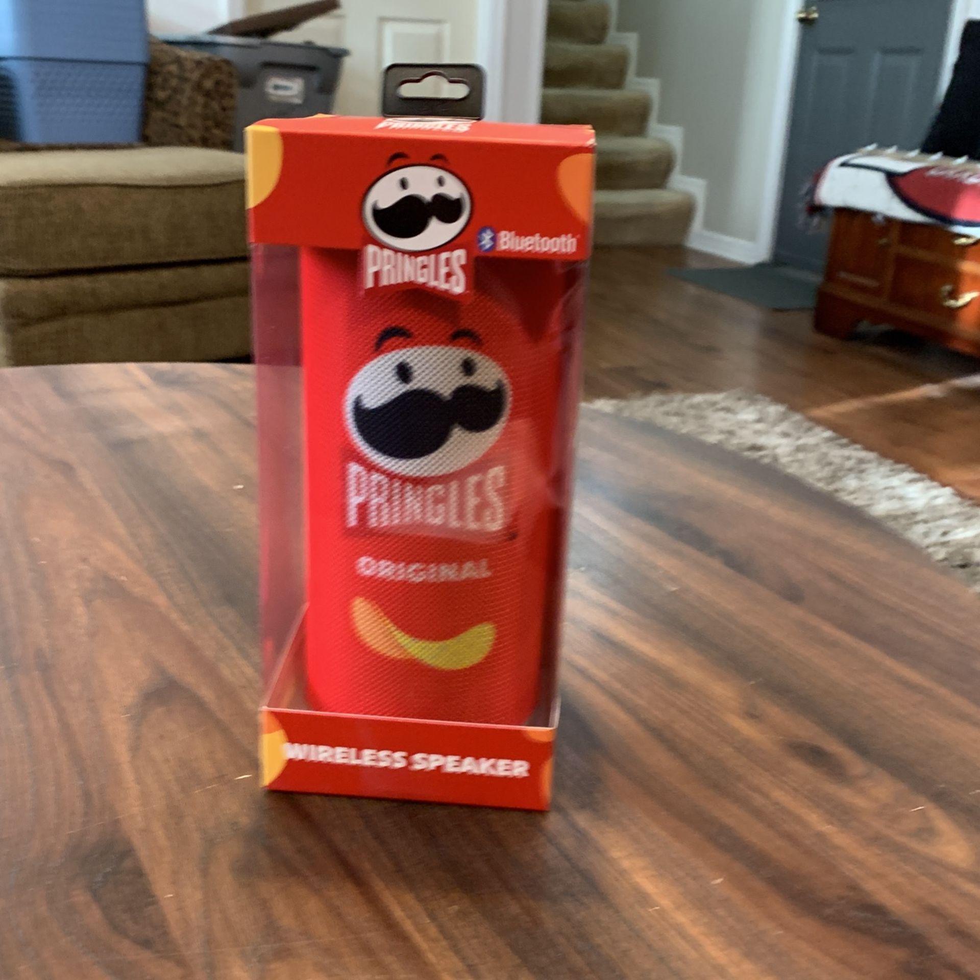 Pringles can Bluetooth wireless speaker