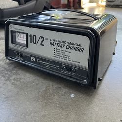 Schumacher 10/2 Amp Automatic/Manual Battery Charger (Model SE-50MA-2)