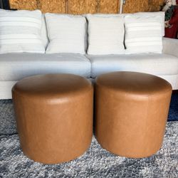 Set of 2 New *Studio Living 19 Wentworth Ottoman Round Faux Leather Camel