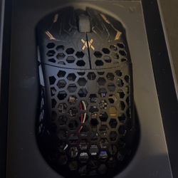 Finalmouse Ultralight X Lion