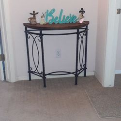 Beautiful 😍 Metal Frame Half Moon 79936 Table Size Listed 