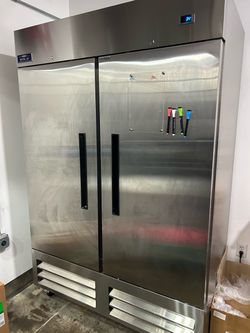 Arctic Air 2-Door Stainless Steel Commercial Refrigerator