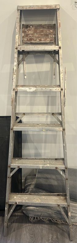 6ft Aluminum Step Ladder
