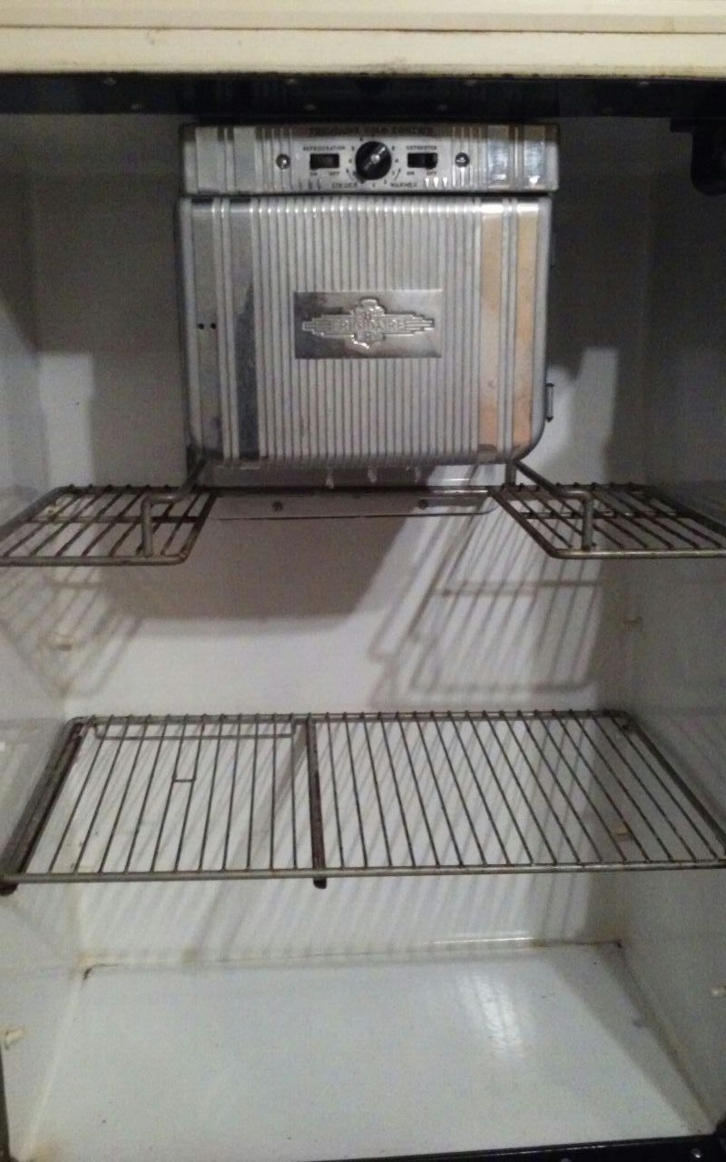 Antique Frigidaire by General Motors refrigerator for Sale in St. Louis