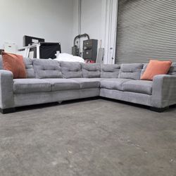 Sectional Couch-Free Delivery‼️