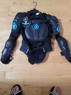 NEW Black, Chest And Arm Protection For Mtn Bike