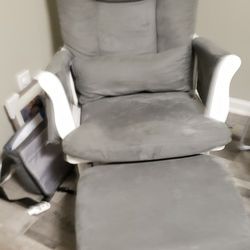 Baby Cache Coletta Gray-White Glider And Ottoman