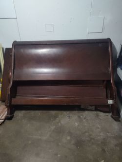 Wood sleigh bed full
