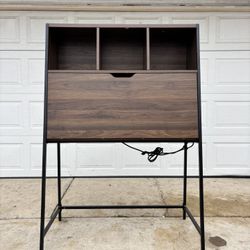 ‼️WALNUT Loring Secretary Desk with Hutch‼️FOR SALE 200$ OR BEST OFFER🚚DELIVERY AVAILABLE🚚