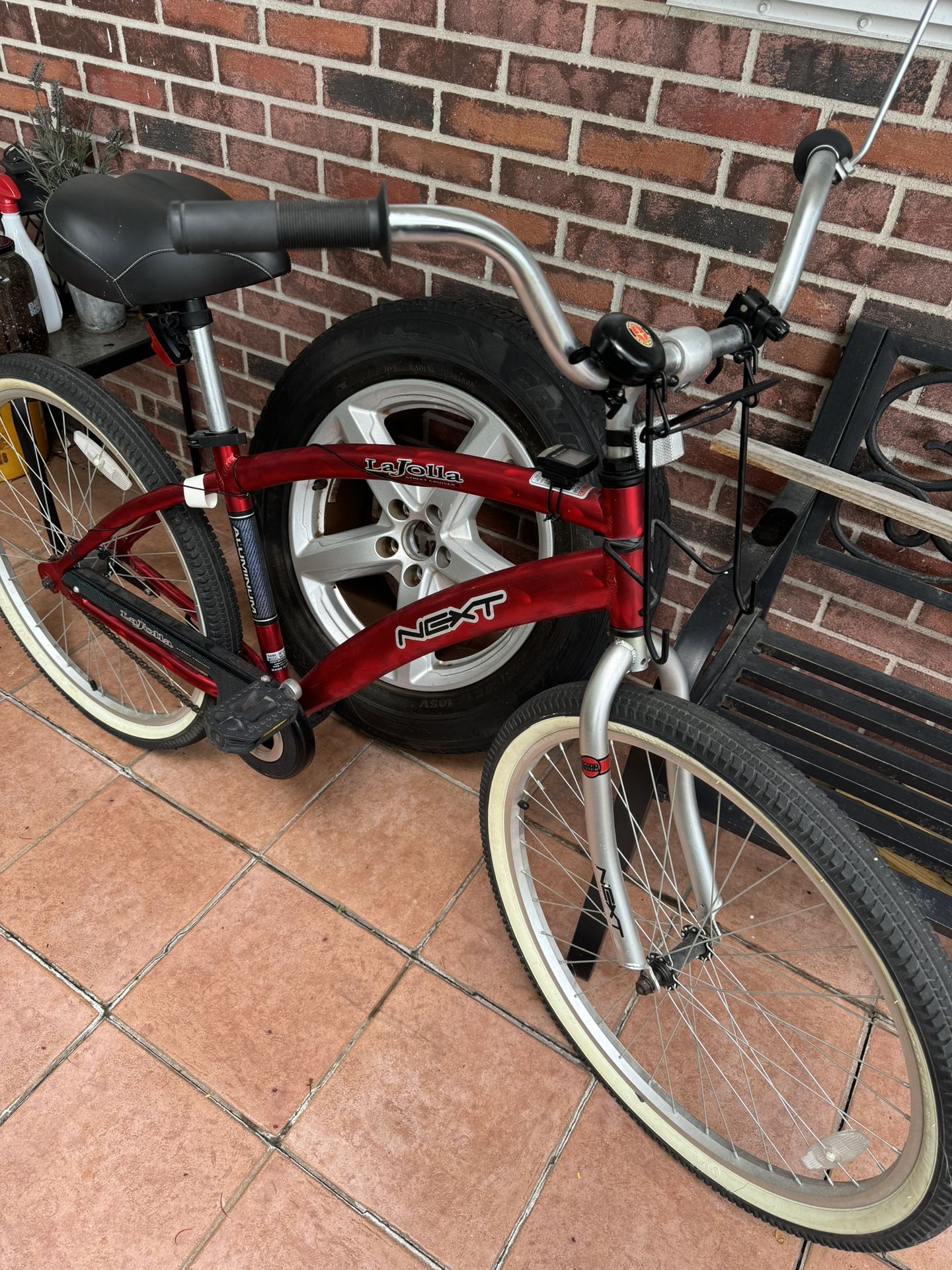 Bike - Next La Jolla Bicycle With Mag Trainer