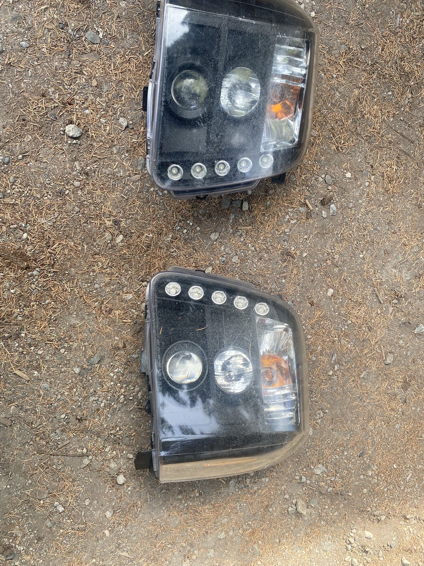 Gmc Yukon 07 Headlights