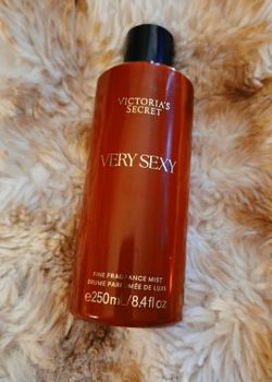 VICTORIA SECRET "VERY SEXY" PARFUM