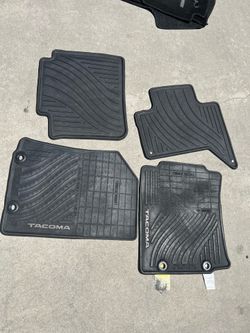 2012-2015 Toyota Tacoma Mats