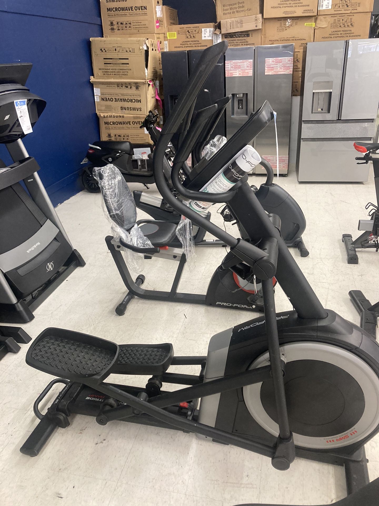 Elliptical (new Warranty included)