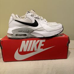 NIKE AIR