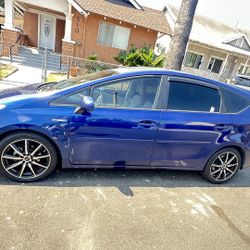 2013 Toyota Prius V