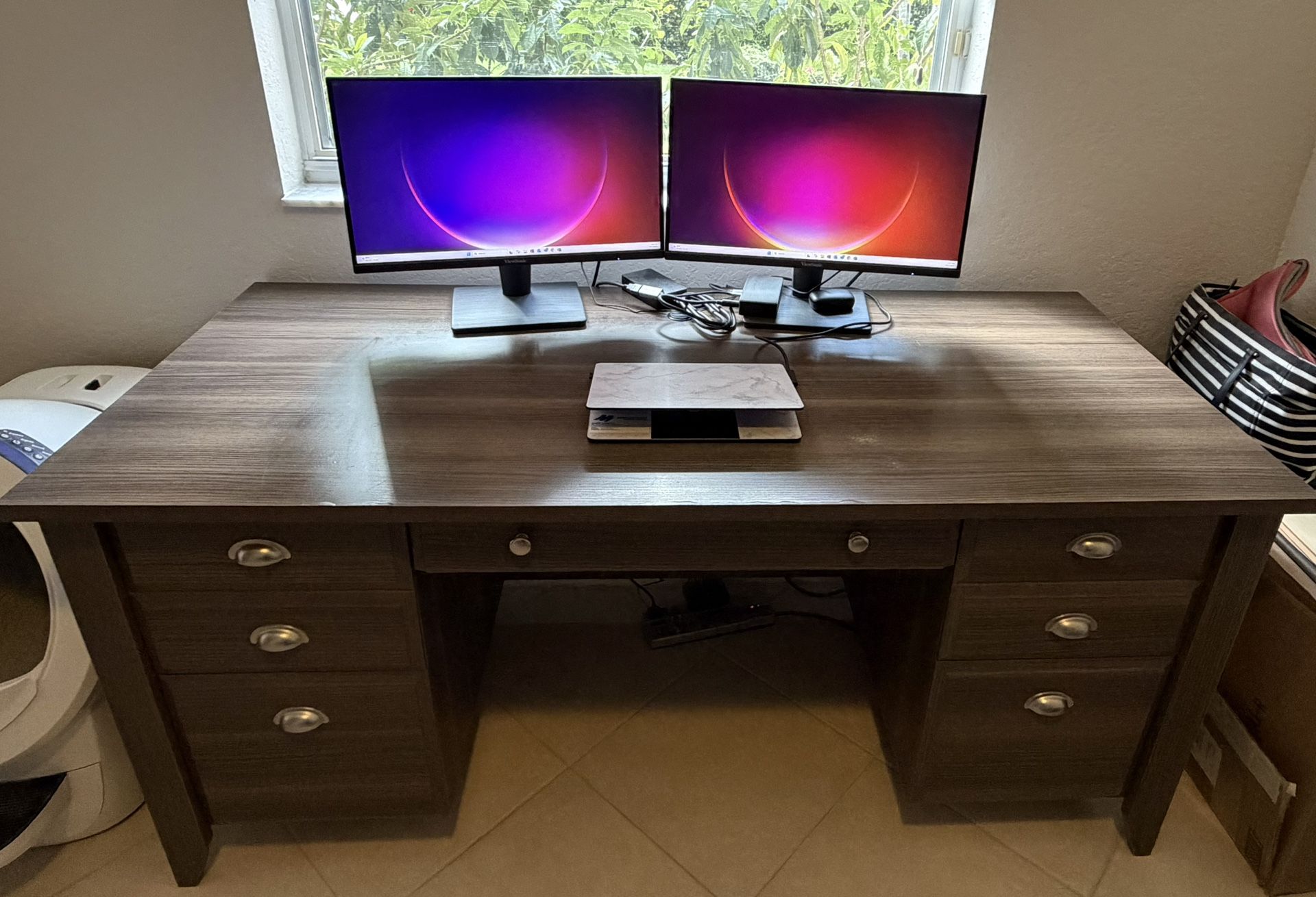 Beautiful Sauder Shoal Creek Executive Desk (only), 65.12" x 29.29" x 30.55"