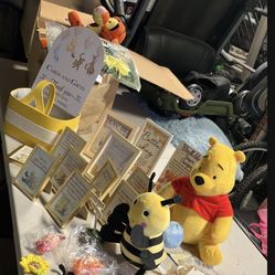 Box W Winnie The Pooh Decoration All For $30
