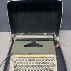 Smith Corona Electra 120 Electric Typewriter