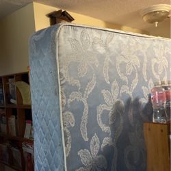 Queen Size Mattress And Box spring 