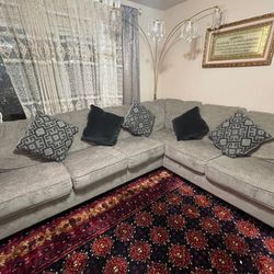 Sectional Couch 