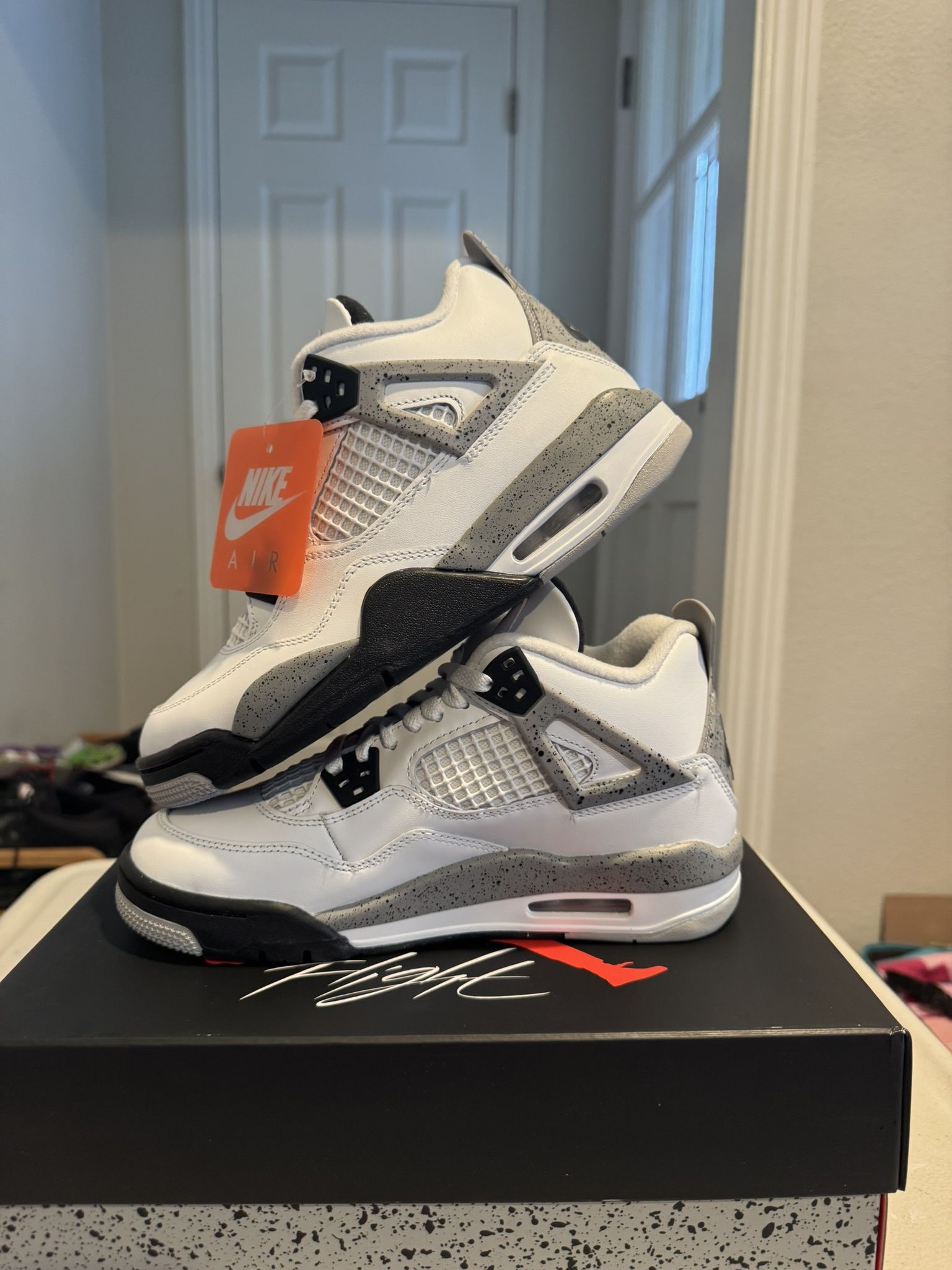 Jordan 4 Retro White Cement