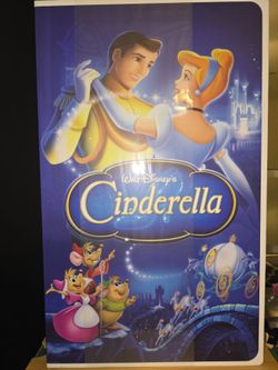 NIB VHS DISNEY CINDERELLA THROW