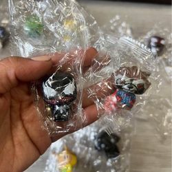 Superhero Mini Figures 