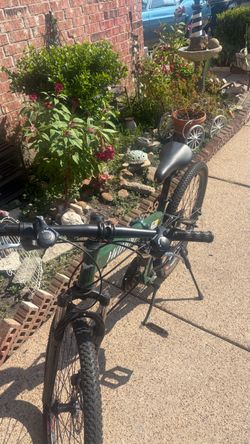 Folding mountain bike