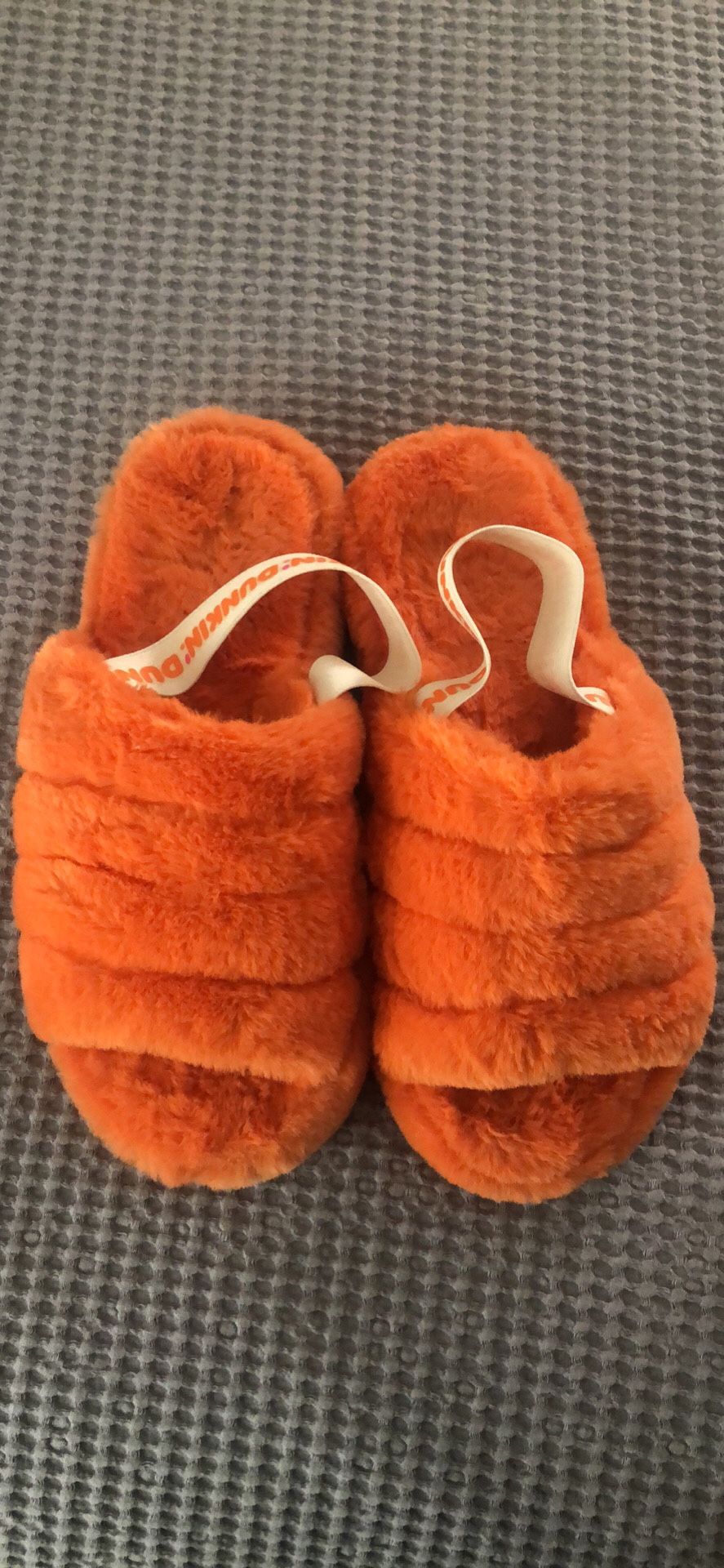 Fuzzy Slippers With Strap