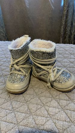 Botitas para niña 👧🏻 talla 6