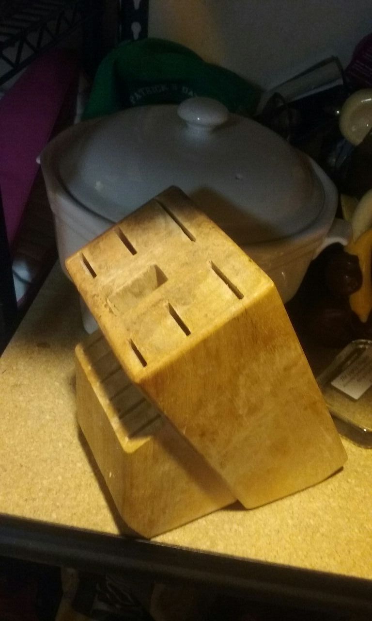 Knife block