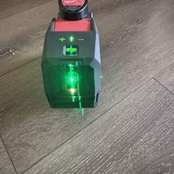 Milwaukee M12 12-Volt Lithium-Ion Cordless Green 125 ft. Cross Line and Plumb Points Laser Level (Tool-Only)