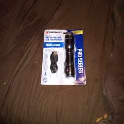 Job Smart Rechargeable LED Flashlight 1500 Lumens