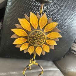 Sunflower Metal Candle Holder – Hand-Painted Farmhouse Boho Decor