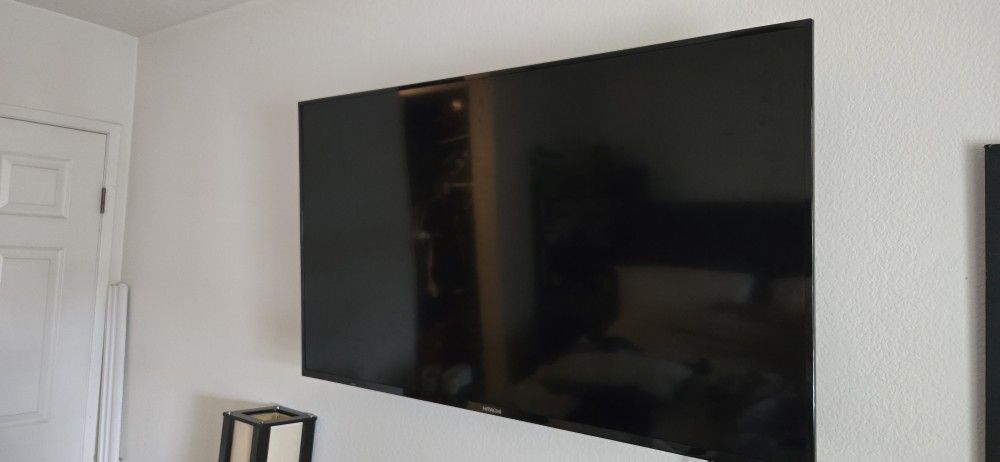 50" Hitachi 4k TV