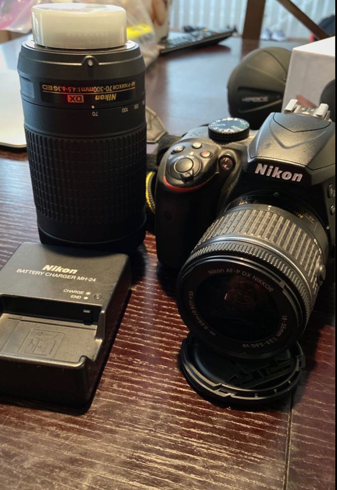Nikon D3400 with two lenses