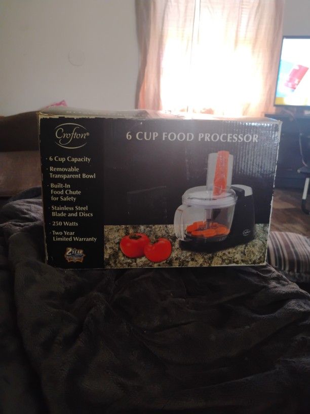 Crofton 6 Cup Food Processor