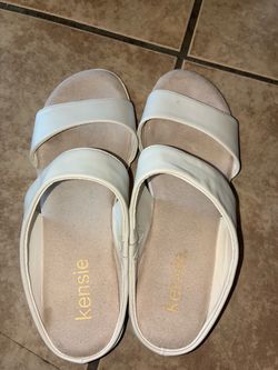 Kensie women’s sandals
