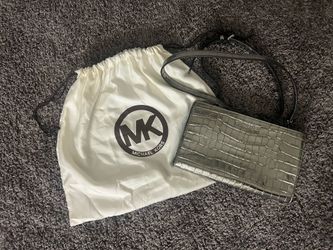 Michael Kors Crossbody Purse