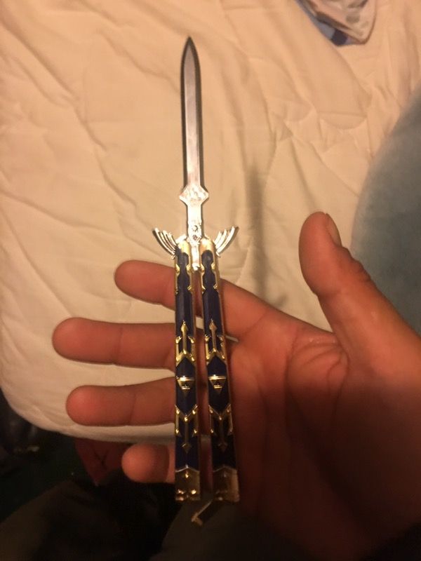 Legend of Zelda butterfly knife