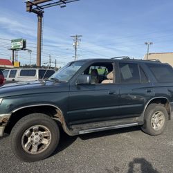 1998 Toyota 4Runner SR5 Sport Utility 
