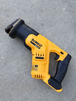 Dewalt Tools 20v max sawsaw hacksaw hackzall Sawzall