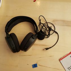 Wireless Arctis Steelseries Headphones
